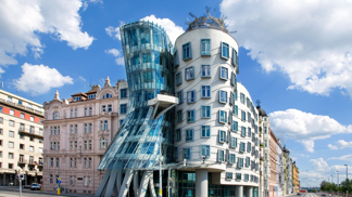 Tančící dům oslavil 30 let Tančící dům oslavil 30 let