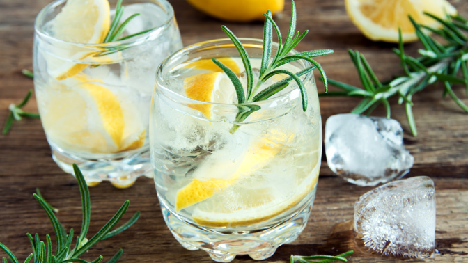 Pijte gin, budete víc sexy, říkají vědci