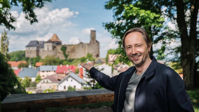 Začíná sezona hradů a zámků: Tipy, kam vyrazit, pro vás má i herec Jaroslav Plesl