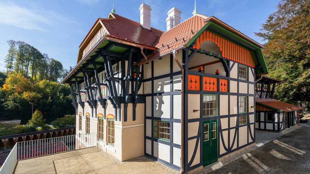 Sluneční lázně v Luhačovicích, Petr Všetečka / Transat architekti
Sluneční lázně v Luhačovicích, Petr Všetečka / Transat architekti