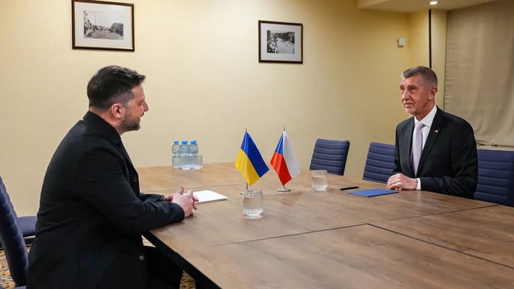 Andrej Babiš s Volodymyrem Zelenským.