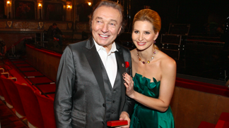 Karel Gott by koukal, jaké krásné bydlení si Iveta koukala
