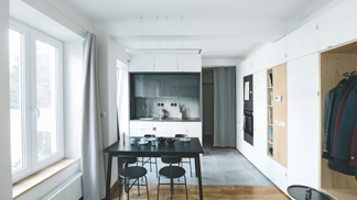 Mikrobyt mi změnil život, říká architekt o svém variabilním bydlení
