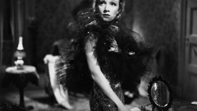 Krásná Marlene Dietrich byla ženou činu: Slavná herečka se postavila i Hitlerovi, měla poměr se ženami a málem přišla o nohy