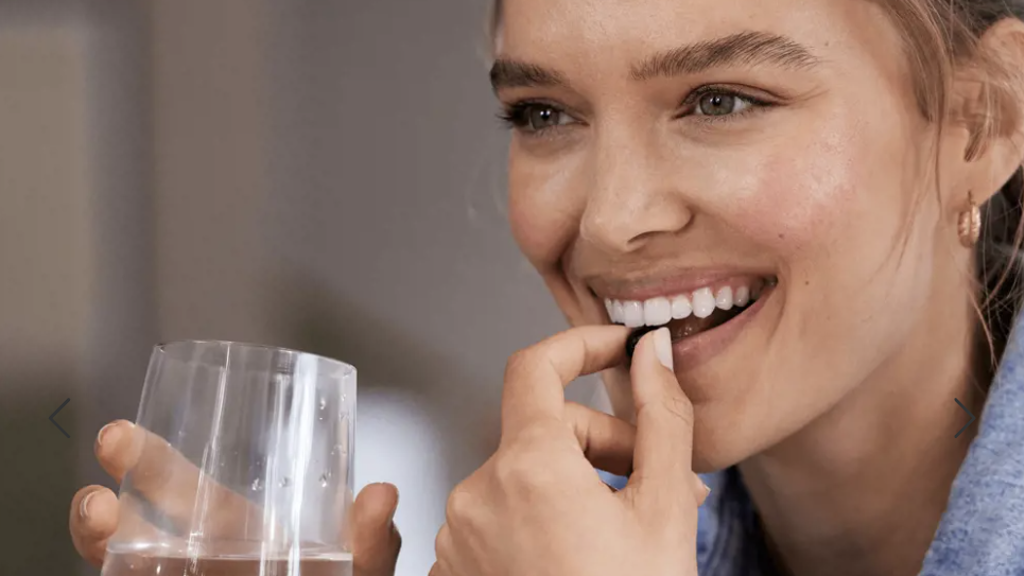 Péče o pleť zevnitř: Základem jsou hydratace, kolagen a antioxidanty. A ještě jedna věc, která vás překvapí Péče o pleť zevnitř: Základem jsou hydratace, kolagen a antioxidanty. A ještě jedna věc, která vás překvapí