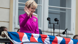 Móda první dámy: Eva Pavlová vsadila na detail, který ji dělá nezaměnitelnou