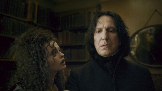 Alan Rickman a Helena Boham Carter ve filmu Harry Potter a Princ dvojí krve.