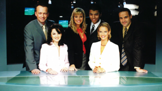 Karel Voříšek, Jana Adámková, Lucie Borhyová, Rey Koranteng, Pavla Charvátová a Pavel Zuna. Moderátoři TV Nova. Karel Voříšek, Jana Adámková, Lucie Borhyová, Rey Koranteng, Pavla Charvátová a Pavel Zuna. Moderátoři TV Nova.