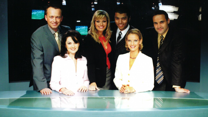 Karel Voříšek, Jana Adámková, Lucie Borhyová, Rey Koranteng, Pavla Charvátová a Pavel Zuna. Moderátoři TV Nova.
