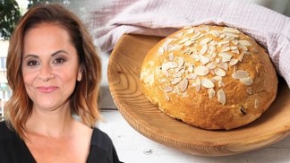 Mazanec Laďky Něrgešové vám učaruje: Vyzkoušejte recept i trik s pletením Mazanec Laďky Něrgešové vám učaruje: Vyzkoušejte recept i trik s pletením