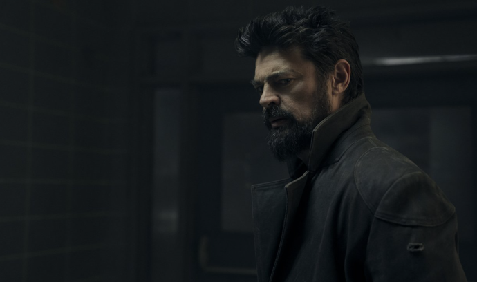 Hlavního hrdinu seriálu Butche hraje Karl Urban.