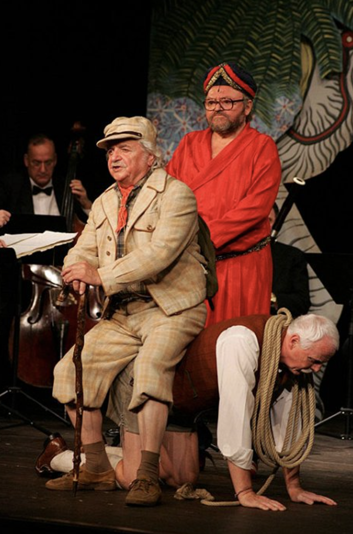 Ladislav Smoljak, Petr Brukner a Jan Hraběta v Divadle Járy Cimrmana.
