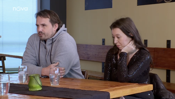 Během osmi očí dojde k drsné hádce.