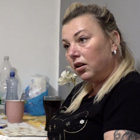 Lucie hrubě porušila pravidla, protože používala mobil.