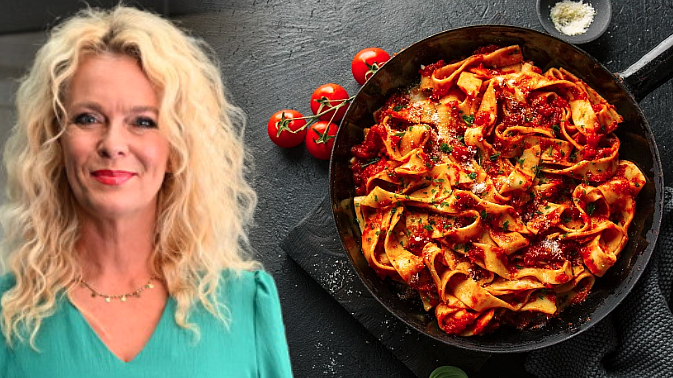 Lucie Benešová se podělila o recept na těstoviny z jednoho pekáče