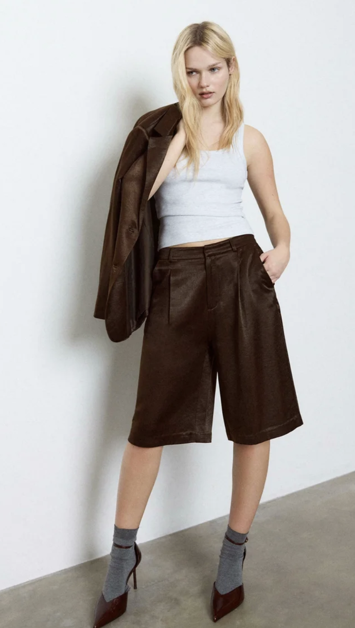 Silky Shorts, Stradivarius, 649 Kč, prodává Zalando Silky Shorts, Stradivarius, 649 Kč, prodává Zalando