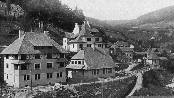 Důl Svornost patřil k nejstarším a zároveň klíčovým místům těžby uranu v oblasti. V jeho útrobách pracovali vězni bez ochranných pomůcek, vystaveni prachu i radiaci.
