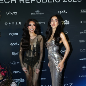 Miss Grand Czech Republic 2025 Markéta Mörwicková s úřadující královnou Miss Grand International 2025 Emmou Mary Tiglao.