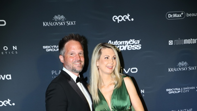 FOTO: Sandra Parmová zazářila v zelených šatech.