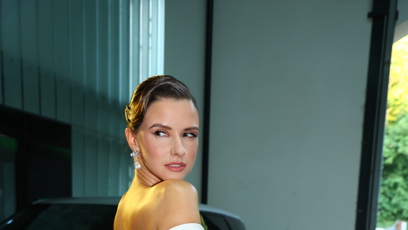 FOTO: Dominika Branišová vynesla elegantní atypické šaty.