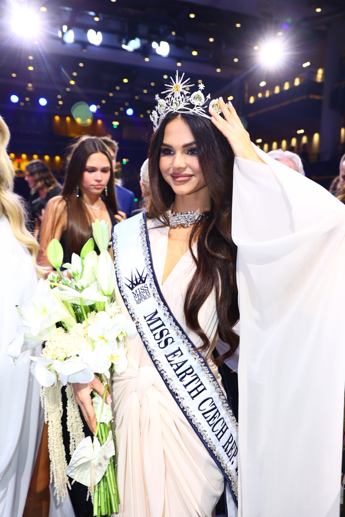 Nová Miss Earth Hana Dědková.