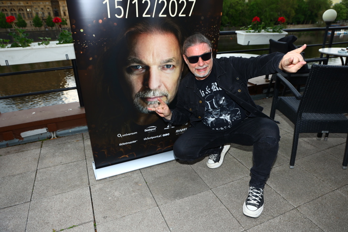 Zpěvák Petr Kolář. 