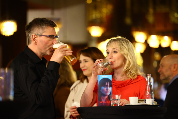 Party po slavnostní premiéře minisérie Monyová v Lucerně.