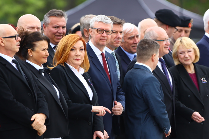 Alena Schillerová vedle Karla Havlíčka. 