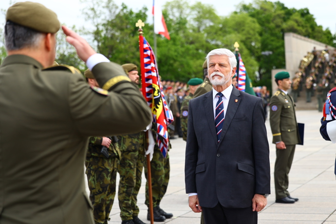 Prezident Petr Pavel vyčetl premiérovi pozdní příchod.