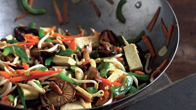 Recept na zdravý lehký oběd: Tofu se zeleninou Recept na zdravý lehký oběd: Tofu se zeleninou