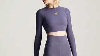 Top, Adidas by Stella McCartney, 2999 Kč
Top, Adidas by Stella McCartney, 2999 Kč