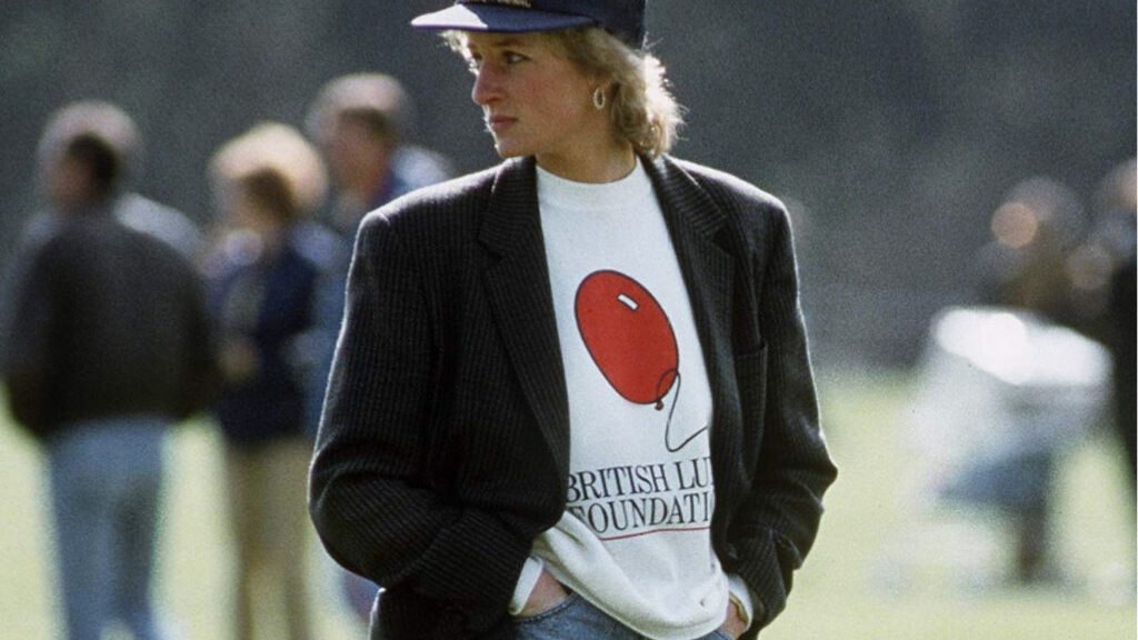 Co by dnes nosila princezna Diana? Nejlepší outfity Lady Di v moderním pojetí, které musíte vyzkoušet