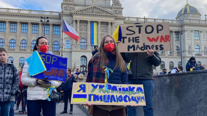 Demonstrace Václavské náměstí válka na Ukrajině Demonstrace Václavské náměstí válka na Ukrajině
