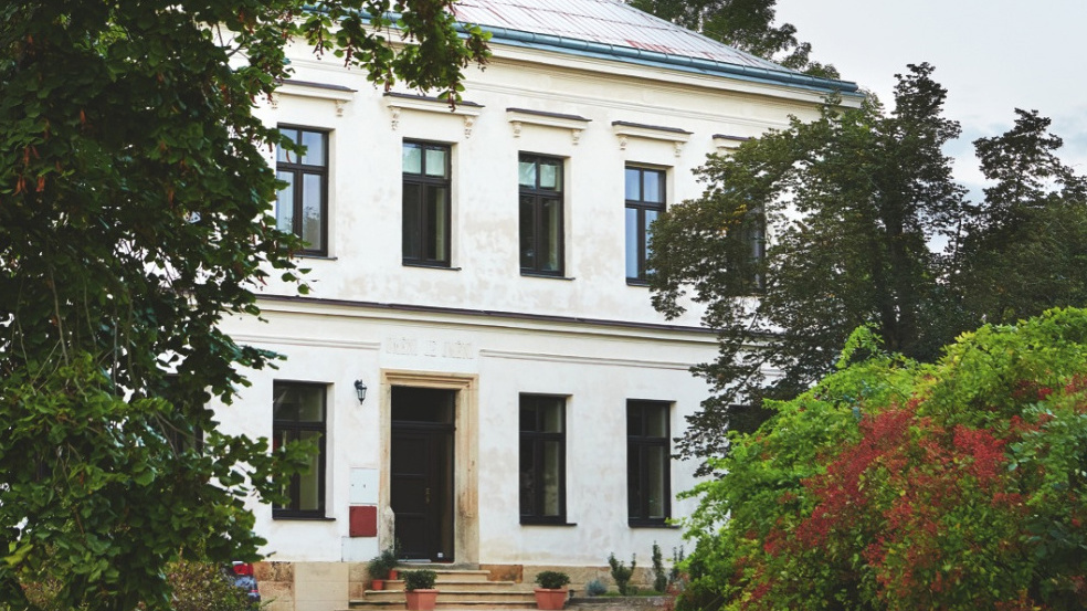 Kterak se jedna stará venkovská škola stala domovem pro pražskou rodinu