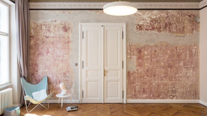 Běhěm redesignu bytu v bratislavském Starém Městě byly stavební úpravy omezeny na minimum.
Běhěm redesignu bytu v bratislavském Starém Městě byly stavební úpravy omezeny na minimum.