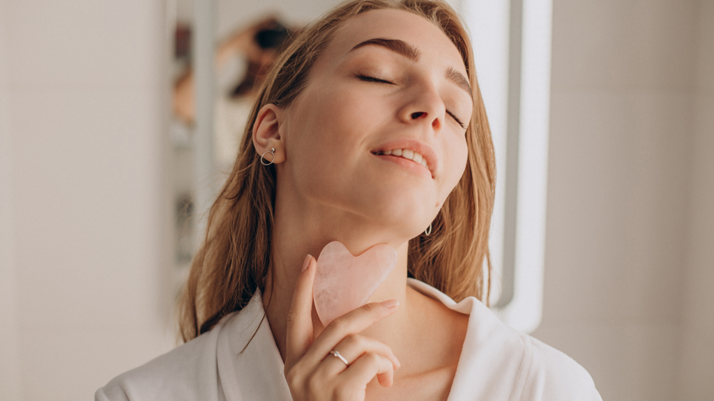 gua sha liftingová masáž
