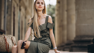 Petite styl nahrává ženám s drobnou postavou, které touží po dokonale padnoucím oblečení. 
