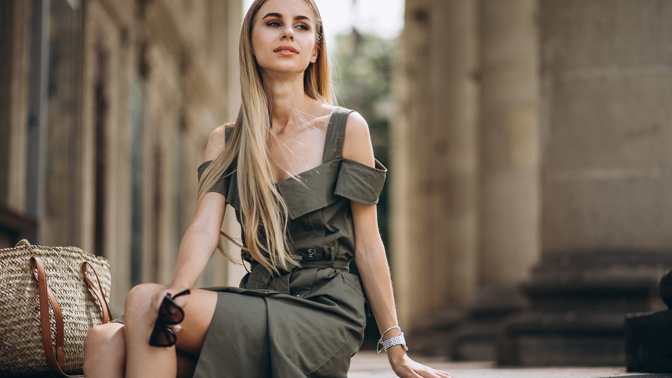 Petite styl nahrává ženám s drobnou postavou, které touží po dokonale padnoucím oblečení. 
