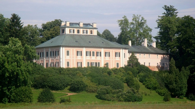 Babiččino údolí a zámek Ratibořice 

