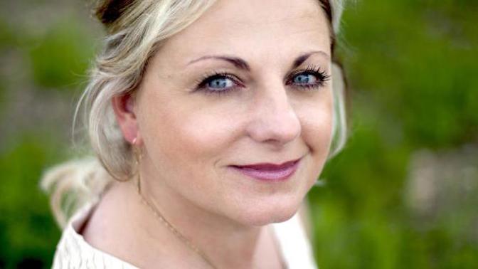 Ženy v mužském světě III: Lenka Kavalová