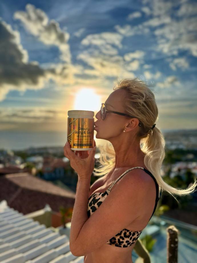 Zuzana Belohorcová se raduje z figury. 