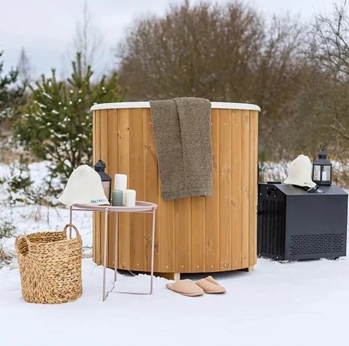 Ochlazovací káď se sklolaminátovou vložkou, Thermowood, 29 900 Kč, sotra.cz Ochlazovací káď se sklolaminátovou vložkou, Thermowood, 29 900 Kč, sotra.cz