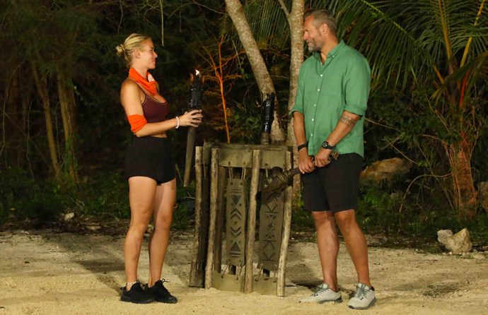 Viviane Kerstin opouští Survivor. 