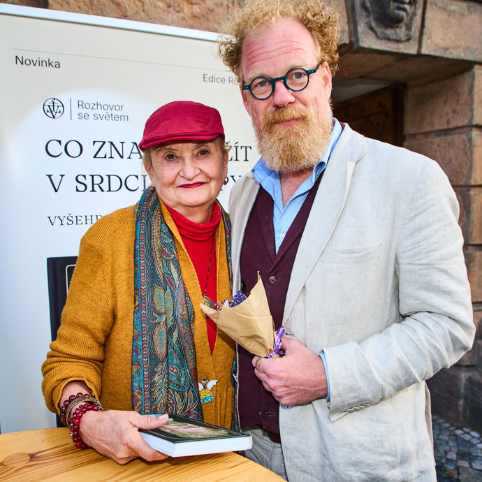 Tomáš Sedláček a Eva Holubová.