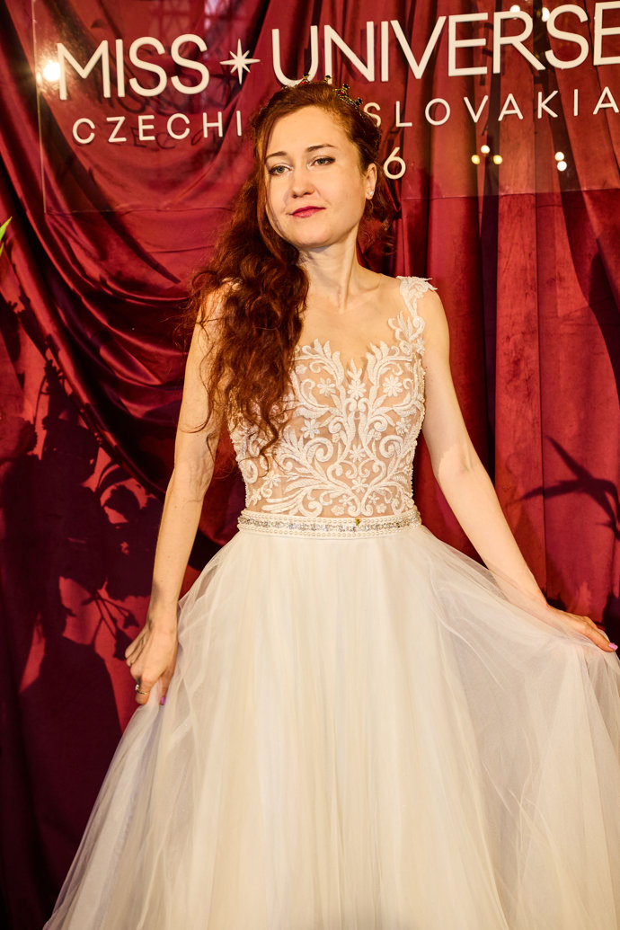Eva Toulová na Miss Universe .