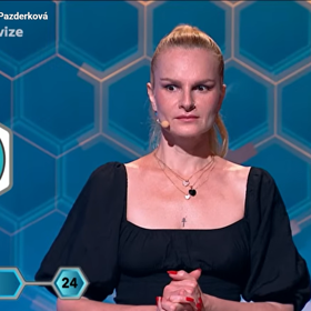 Iva Pazderková v AZ-kvízu.