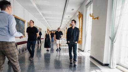 FOTO: Petr Pavel na Pražském hradě přivítal kapelu Dogstar v čele s Keanu Reevesem.