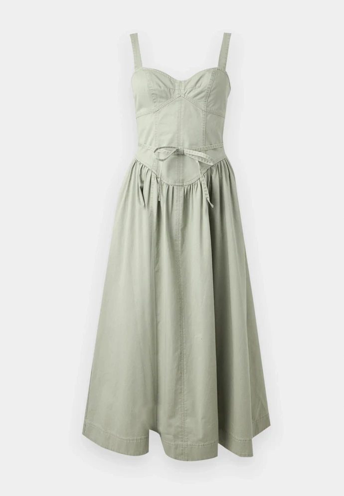 Abercrombie & Fitch, 1 700 Kč, prodává Zalando Abercrombie & Fitch, 1 700 Kč, prodává Zalando