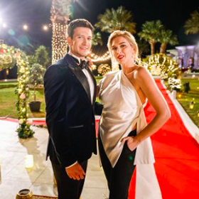 Moderátorka provádí také show Bachelor Moderátorka provádí také show Bachelor