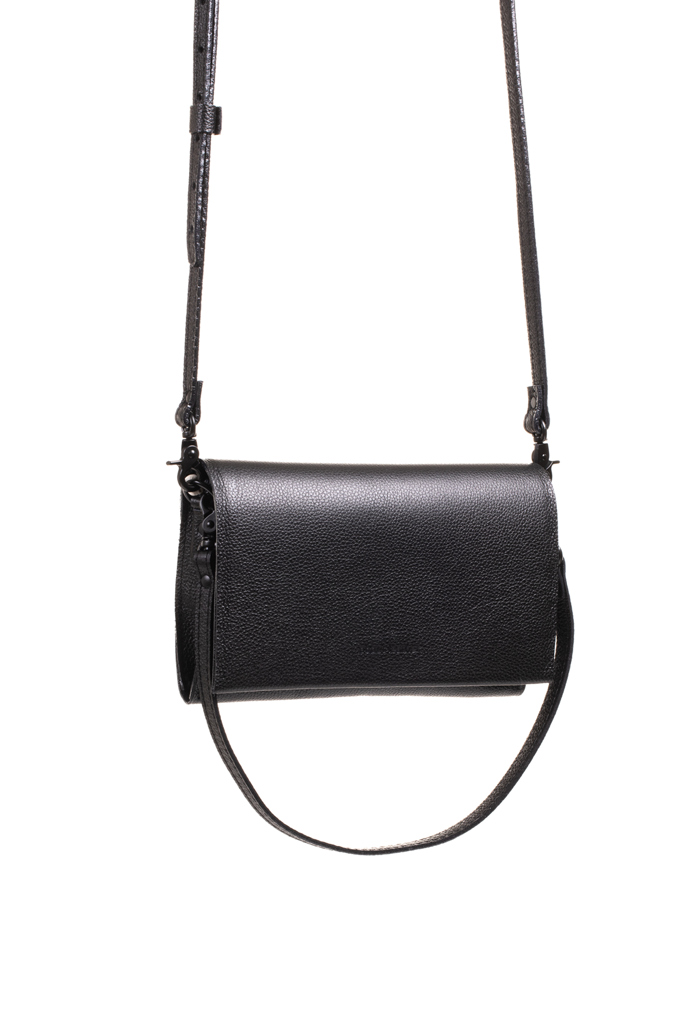 .about leather., 4600 Kč
